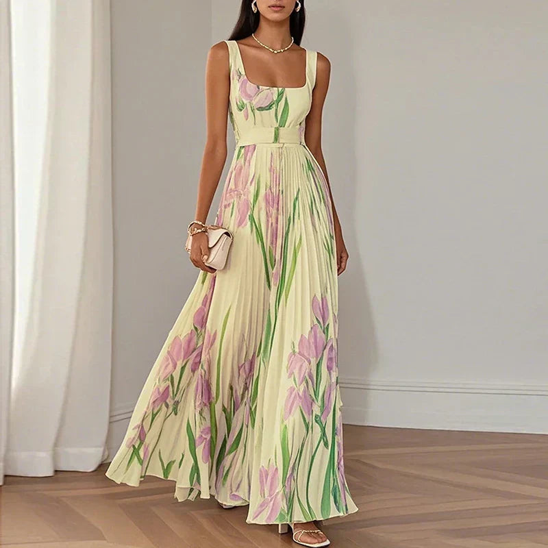 Oriah | Vestido largo de corte en A con estampado floral